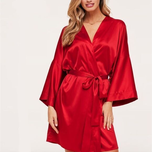 Linea Donatella Red Long Sleeve Short Satin Sexy Wrap Robe Lingerie Kimono L/XL - Picture 1 of 7